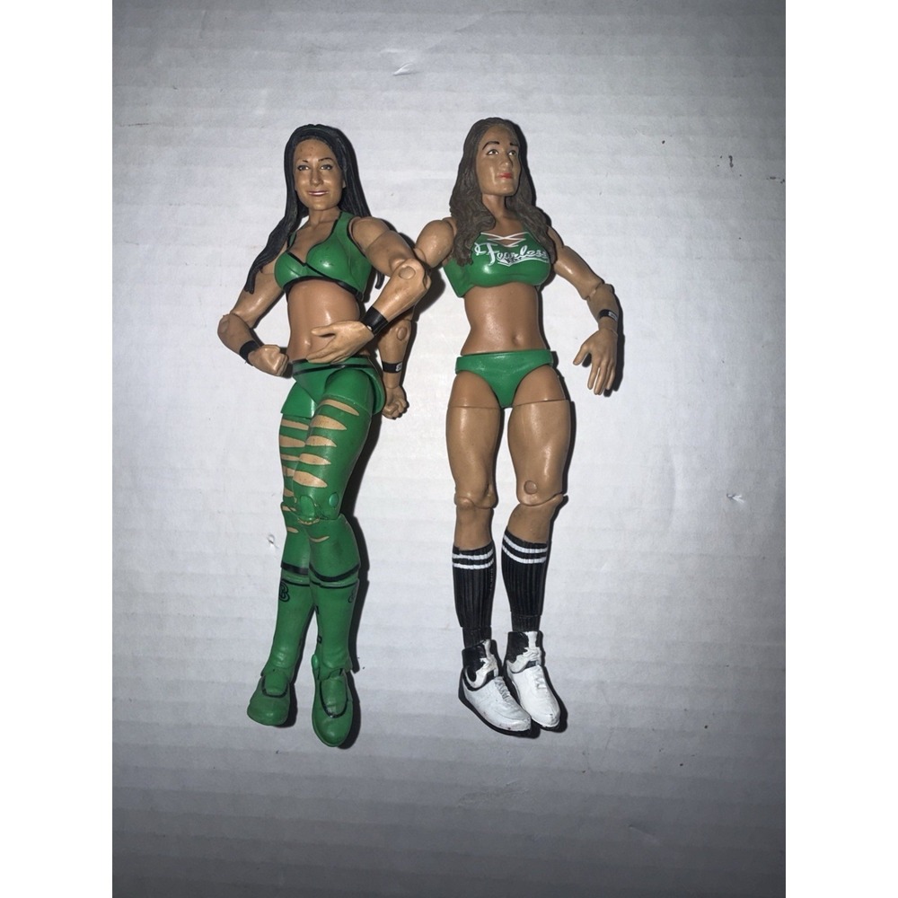 WWE Nikki & Brie The Bella Twins Action Wrestling Figures Lot